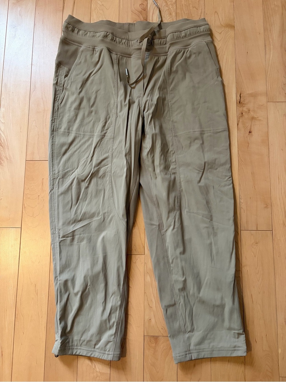 Lululemon Dance Studio Crops